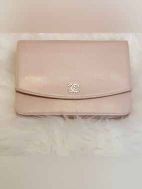CHANEL Pale Pink Leather Flap Clutch with CC Emblem